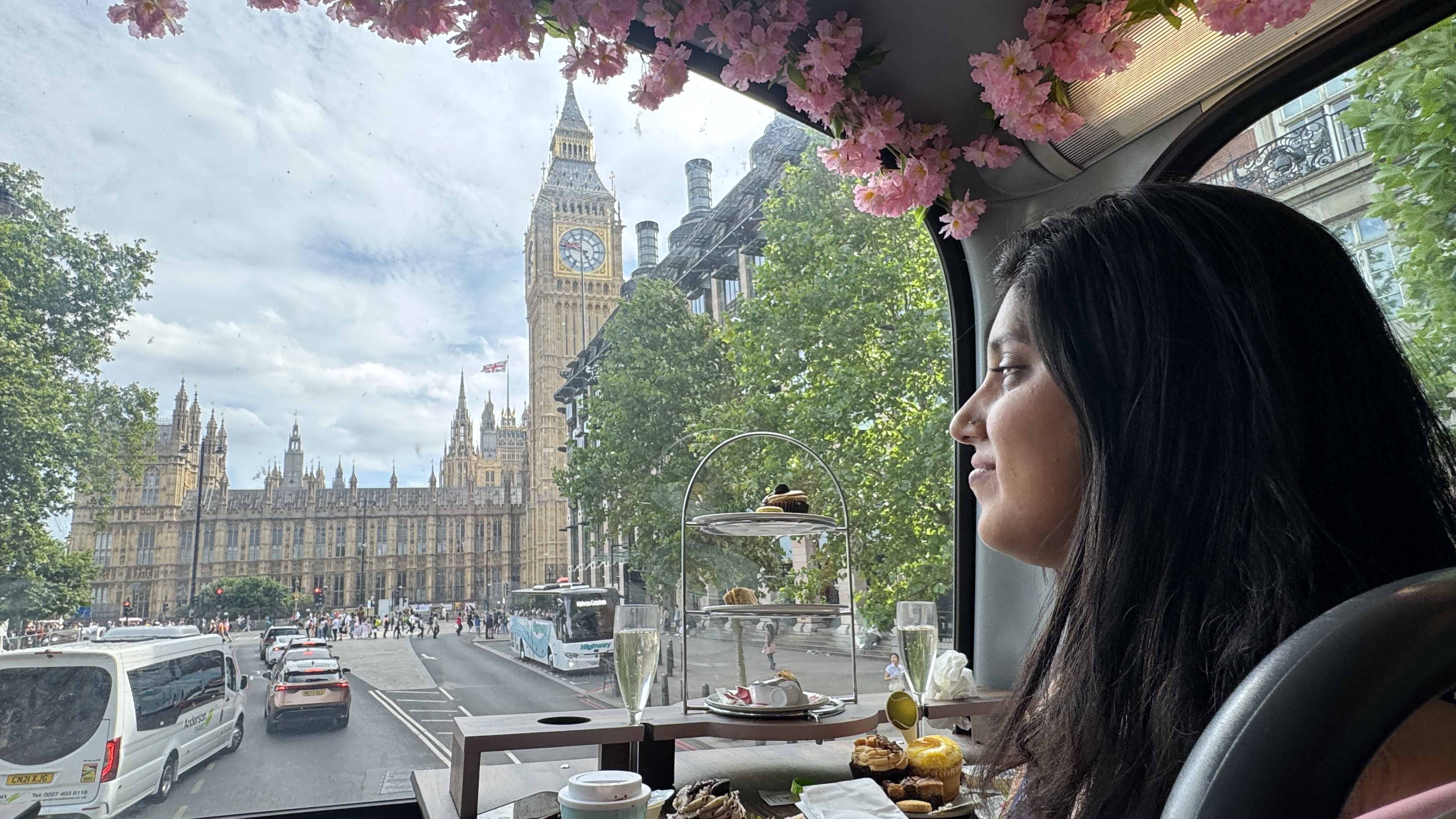 Nachmittagstee-Bus mit Panoramatour durch London