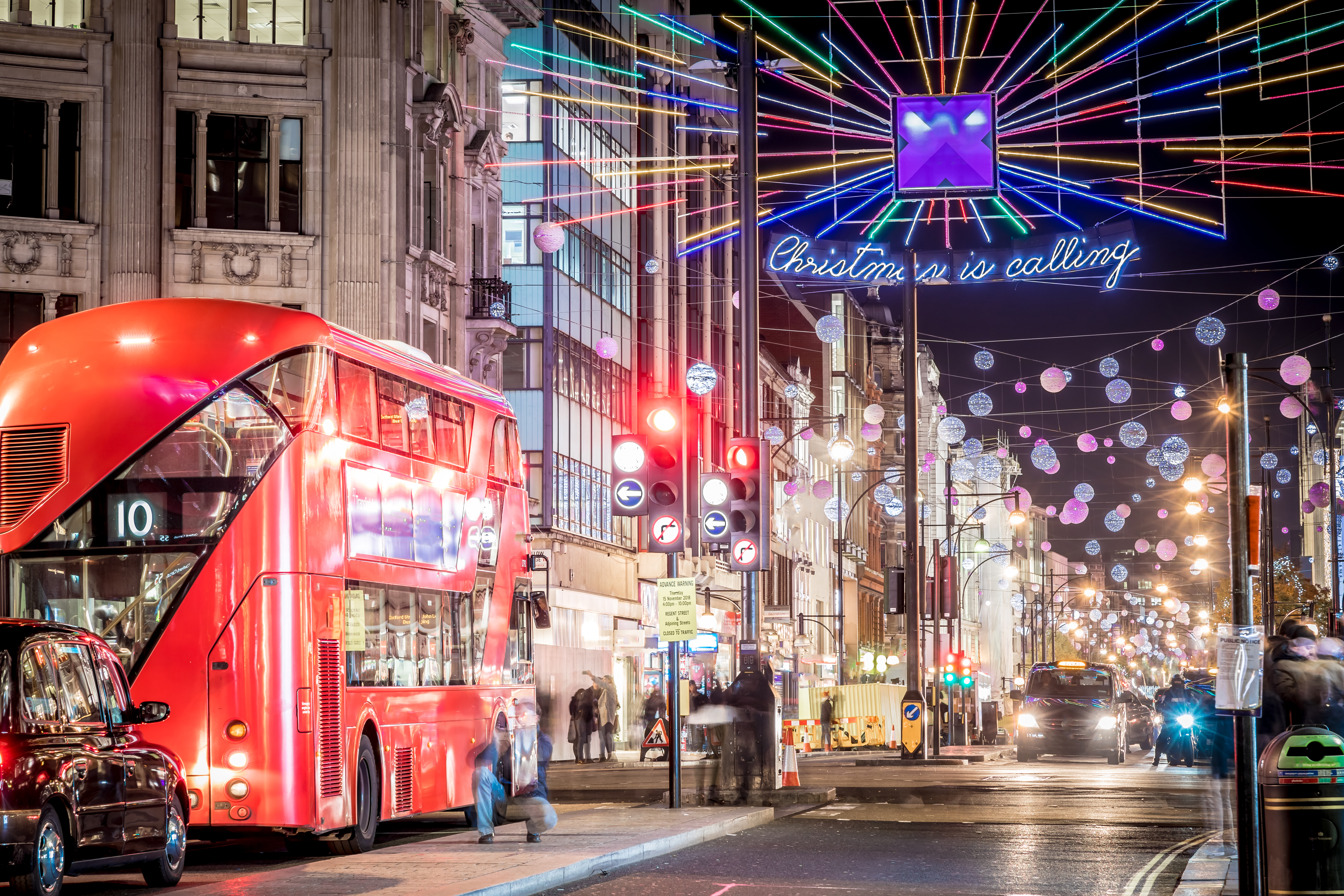 Christmas Eve in London with Dinner and Midnight Mass
