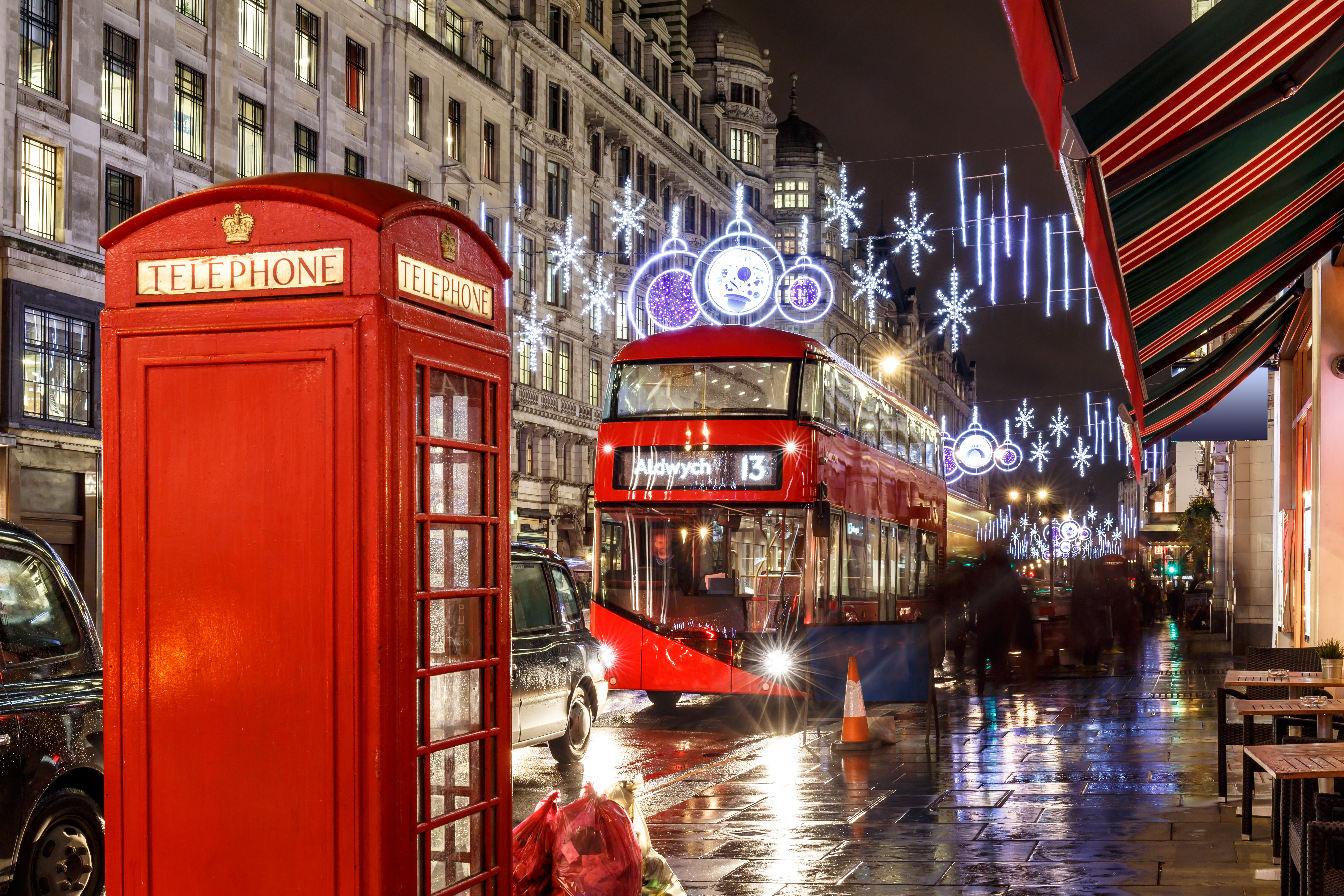 Christmas Eve in London with Dinner and Midnight Mass