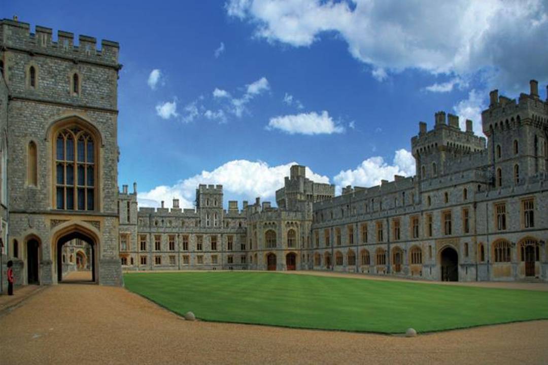Day Trip to Windsor by Rail includes entry to Windsor Castle